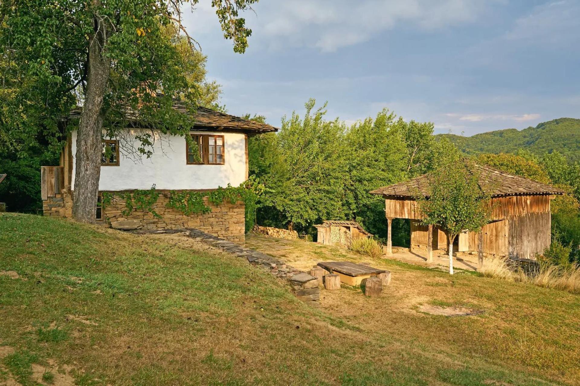 Authentic House With Stunning Mountain View - Karashka Villa Apriltsi  Luaran gambar