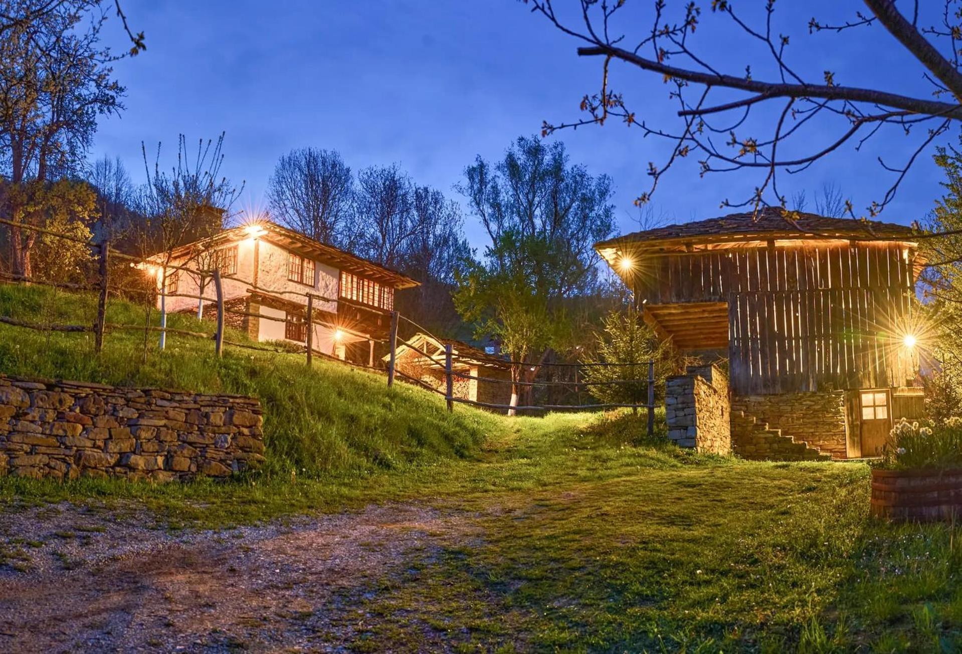 Authentic House With Stunning Mountain View - Karashka Villa Apriltsi  Luaran gambar